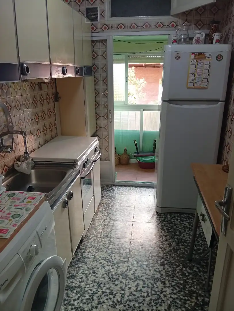 Cocina de Piso en venta en Madrid con Calefacción, Terraza y Amueblado