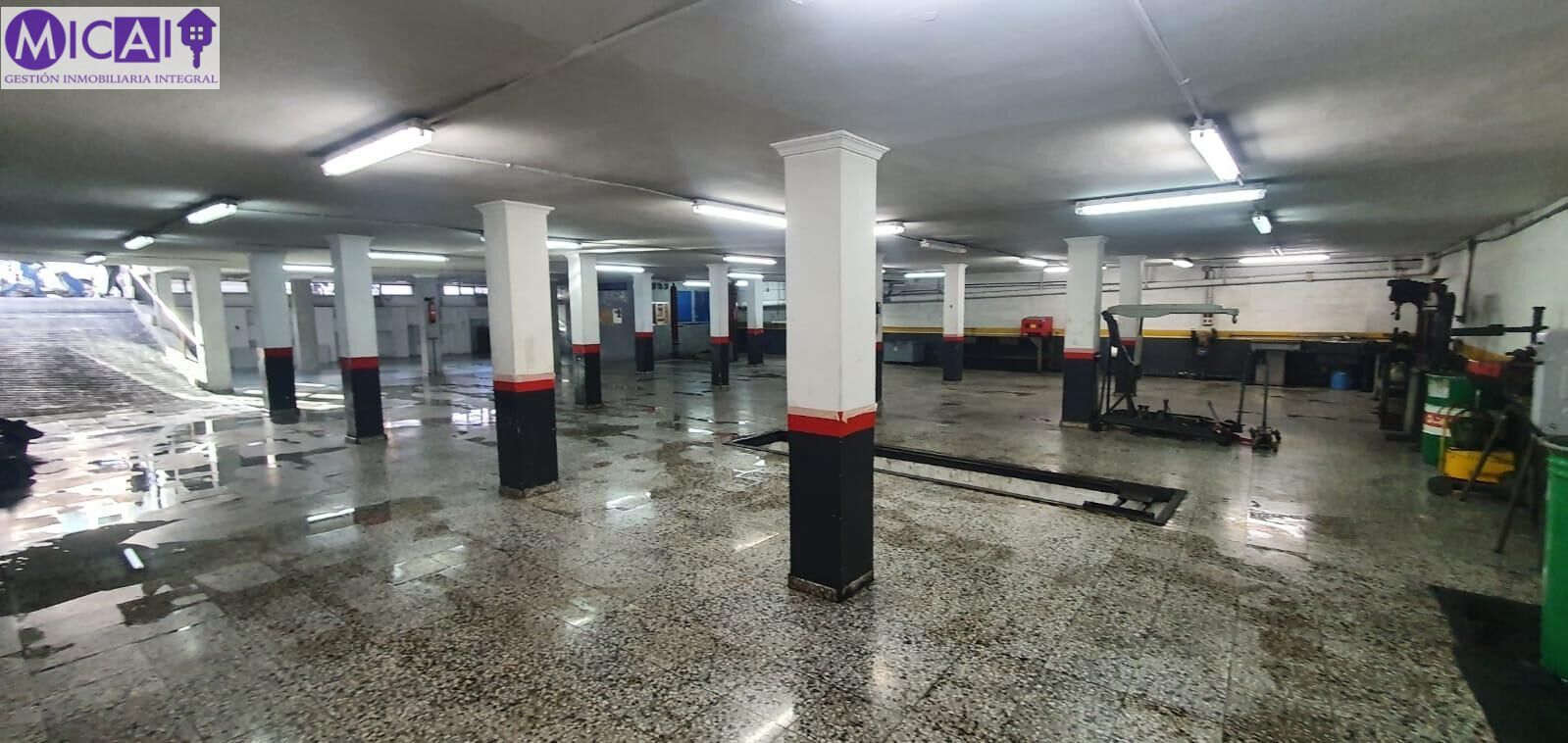 Aparcament de Local en venda en  Cádiz Capital