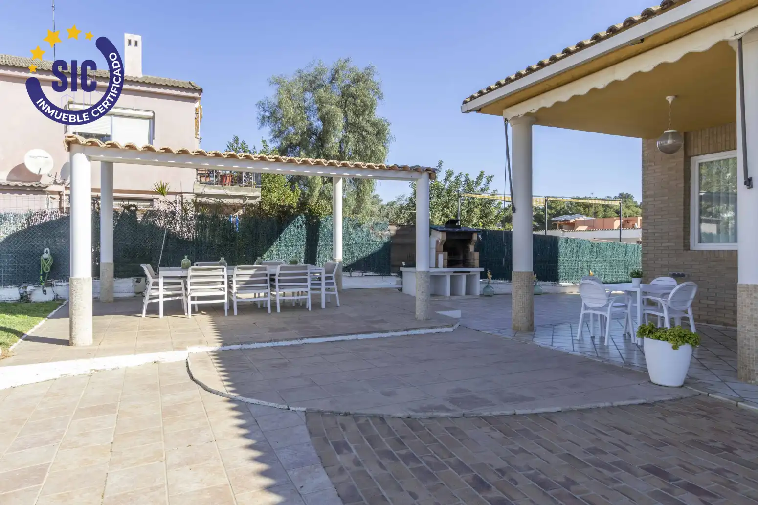 Terrassa de Casa o xalet en venda en Torrent amb Aire condicionat, Calefacció i Jardí privat