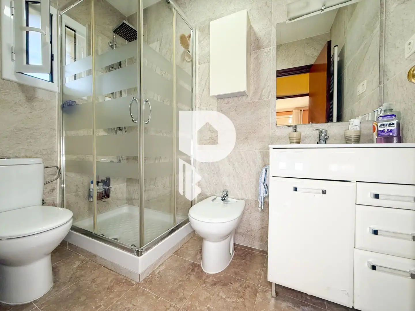 Bathroom of Houses for sale in Sant Vicenç Dels Horts  with Air Conditioner, Heating and Private garden