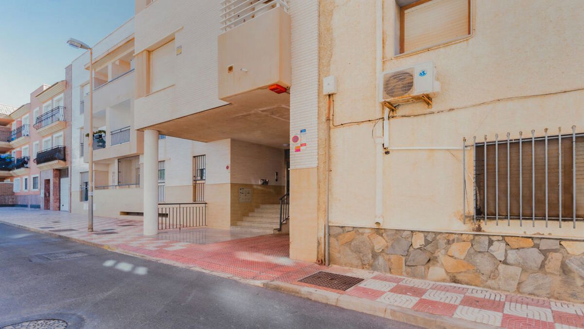 Außenansicht von Wohnung zum Verkauf in Roquetas de Mar