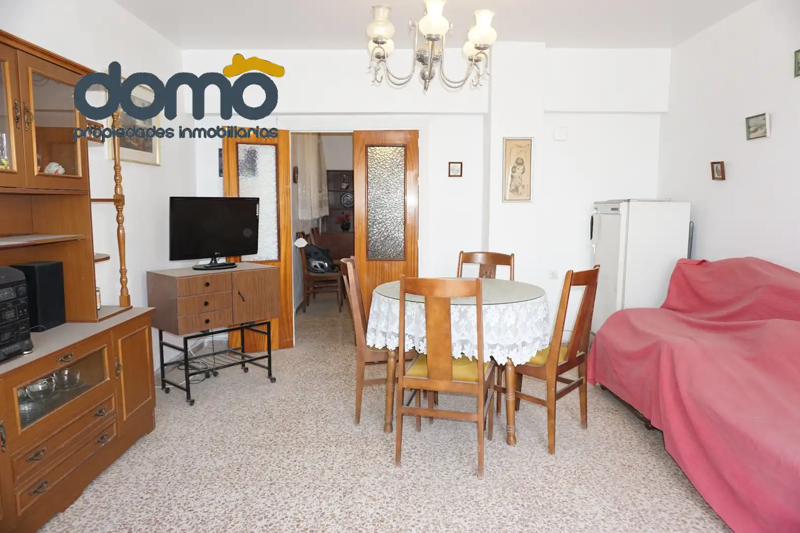 Sala de estar de Piso en venta en Almería con Amueblado y Balcón