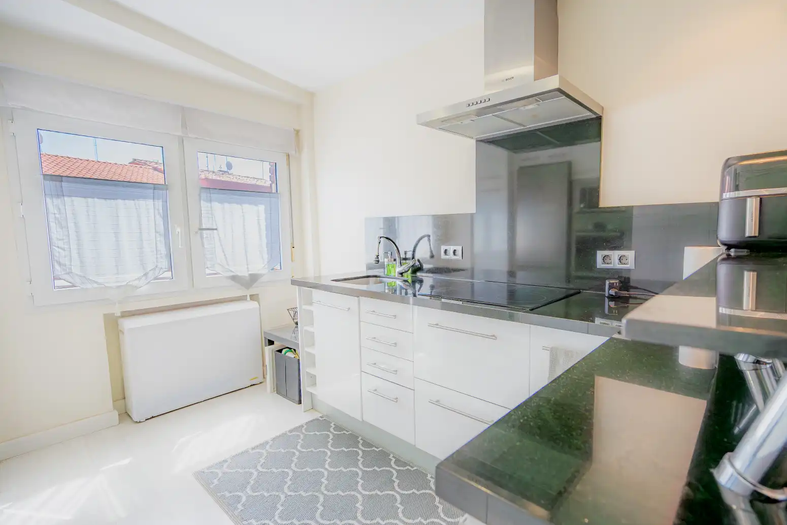 Cocina de Piso en venta en Gijón  con Calefacción y Amueblado