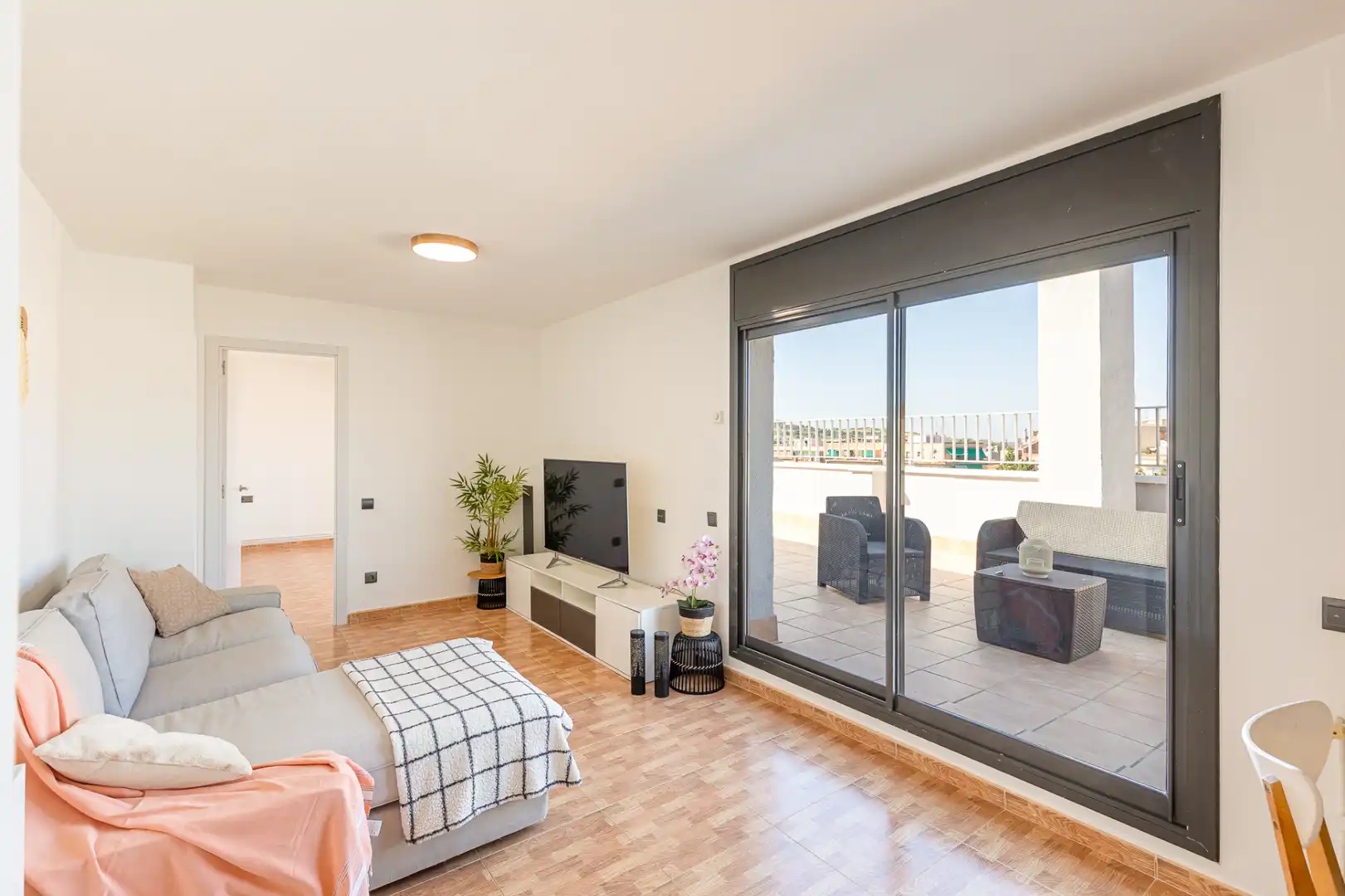 Sala de estar de Ático en venta en Terrassa con Aire acondicionado, Calefacción y Terraza