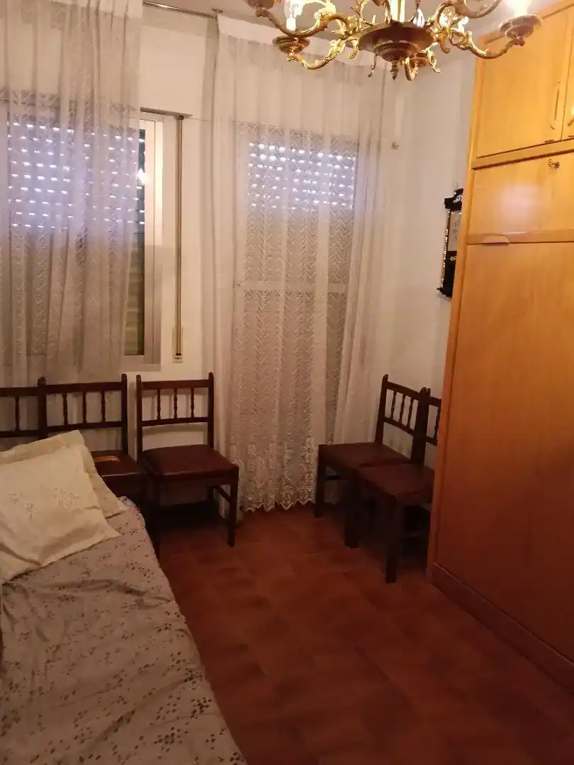 Dormitori de Pis en venda en Navalcán amb Traster i Moblat