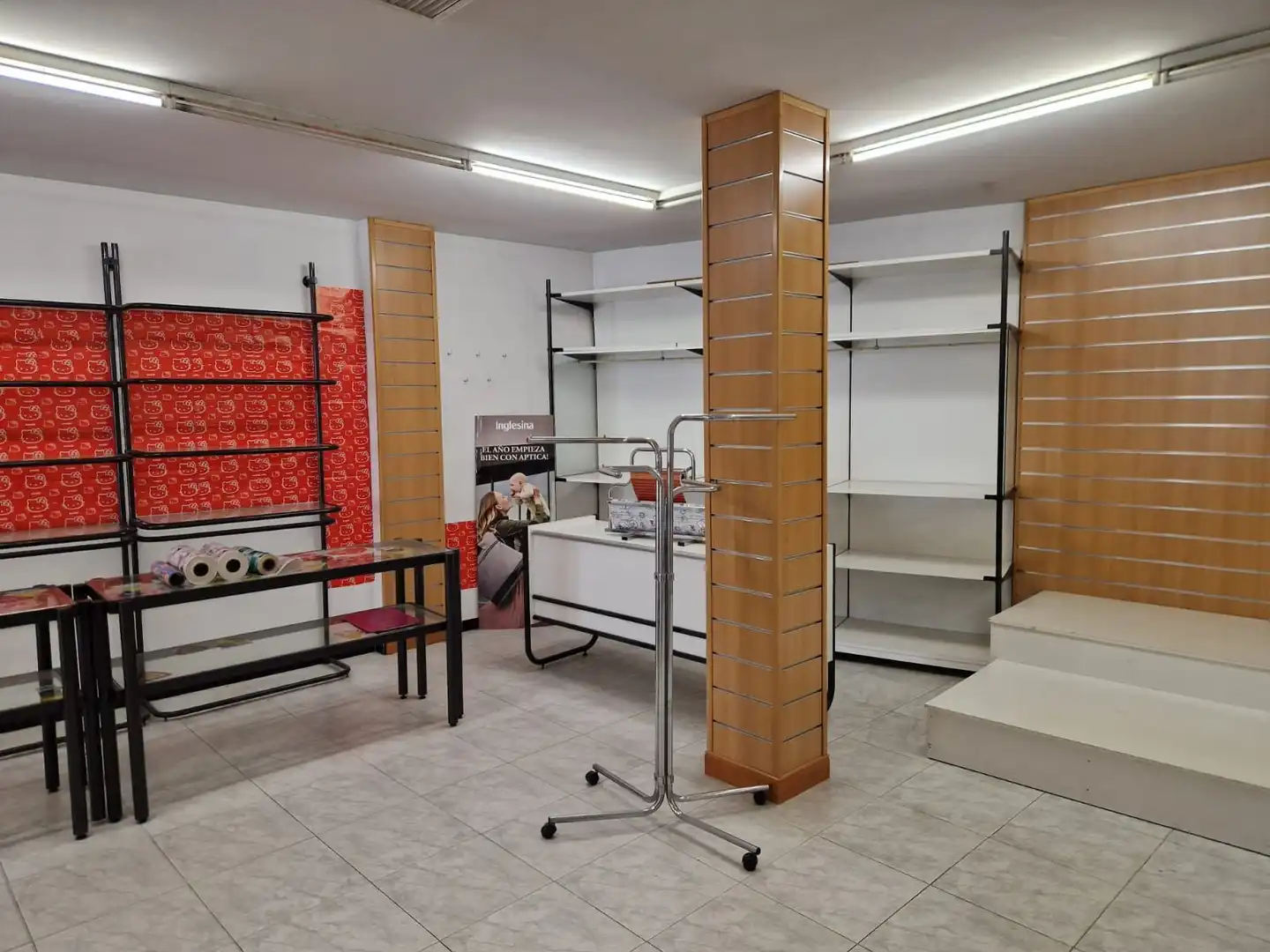 Local comercial en venda a Villanueva de la Serena, imagen 2