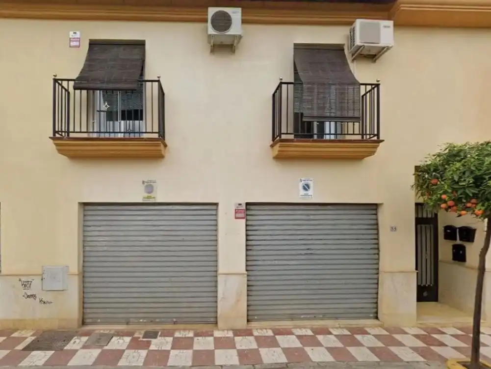 Parking de Local de alquiler en Vegas del Genil con Alarma