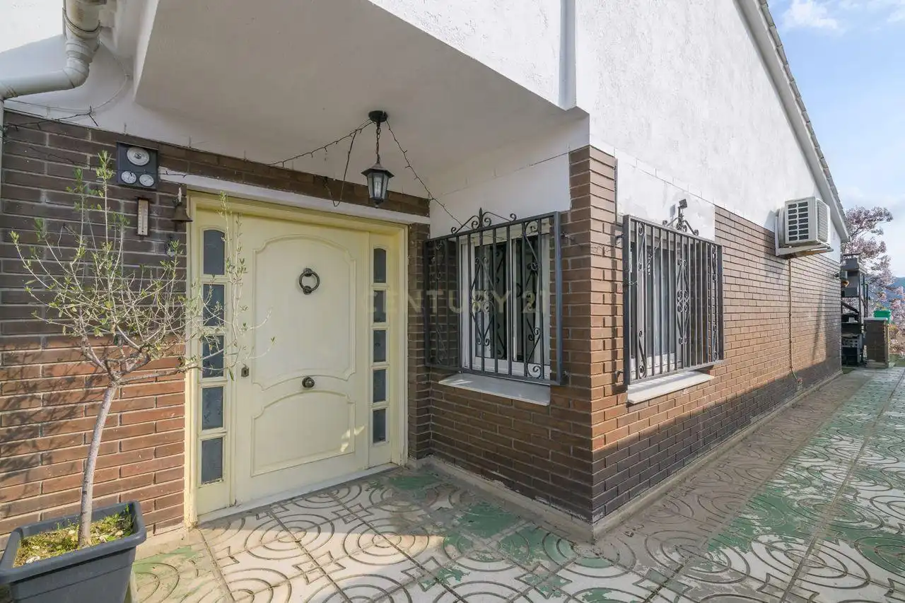 Casa con jardín en venta en Sant Vicenç Dels Horts, imagen 3