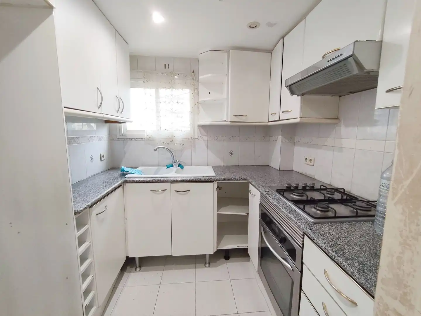 Flat with lift for sale in Barri dels Escriptors, imagen 2
