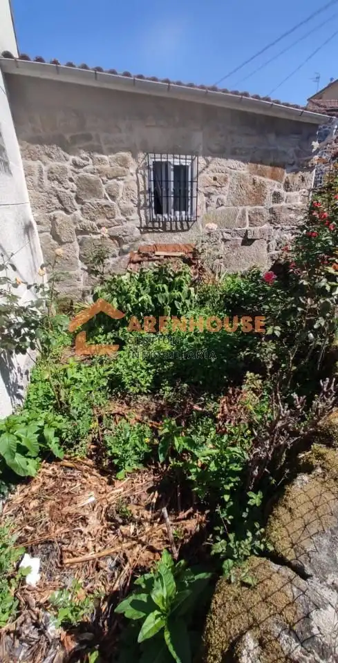 Casa o xalet en venda en Punxín amb Jardí privat, Traster i Moblat