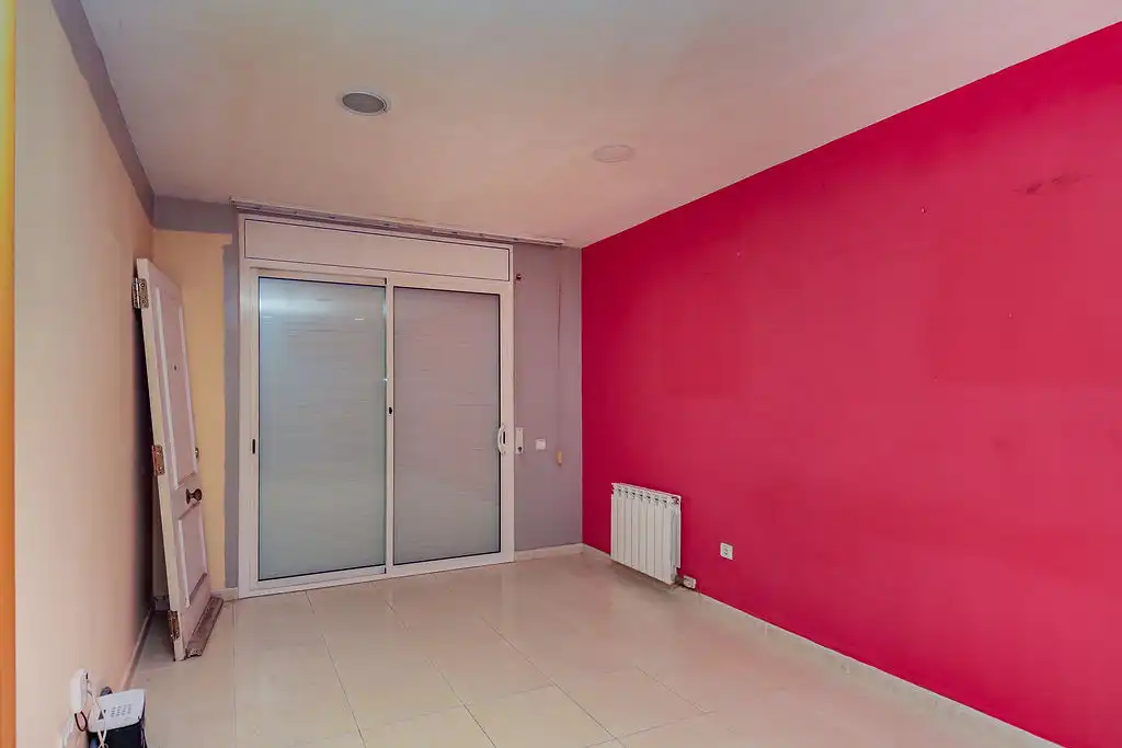 Casa aparellada en venda a C/ Princep D´Asturies, imagen 3