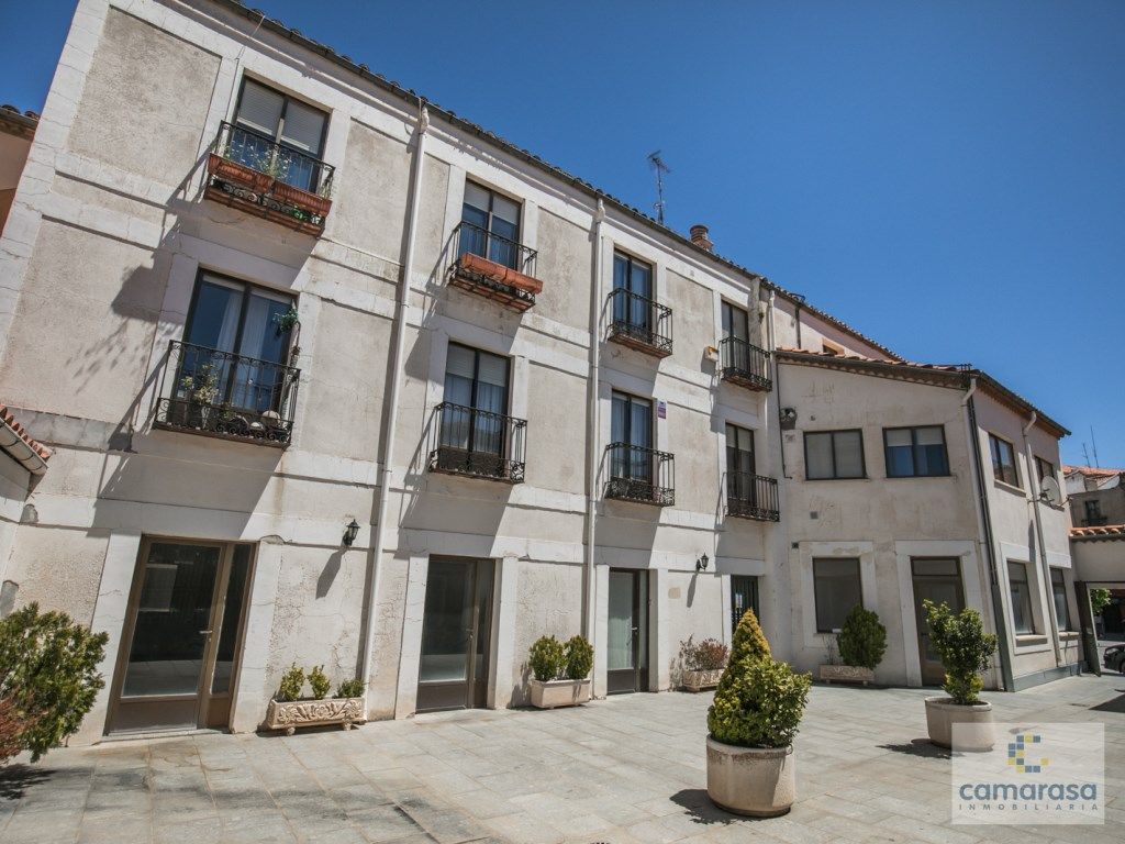 Exterior view of Duplex for sale in Ávila Capital  with Storage room and Balcony
