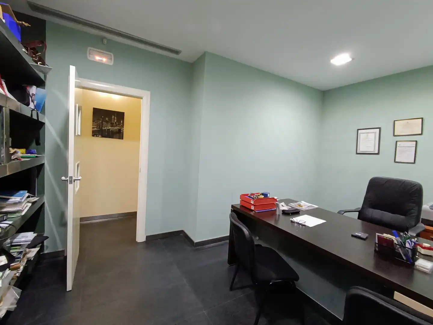 Local en venta en Alicante / Alacant con Aire acondicionado, Amueblado y Internet
