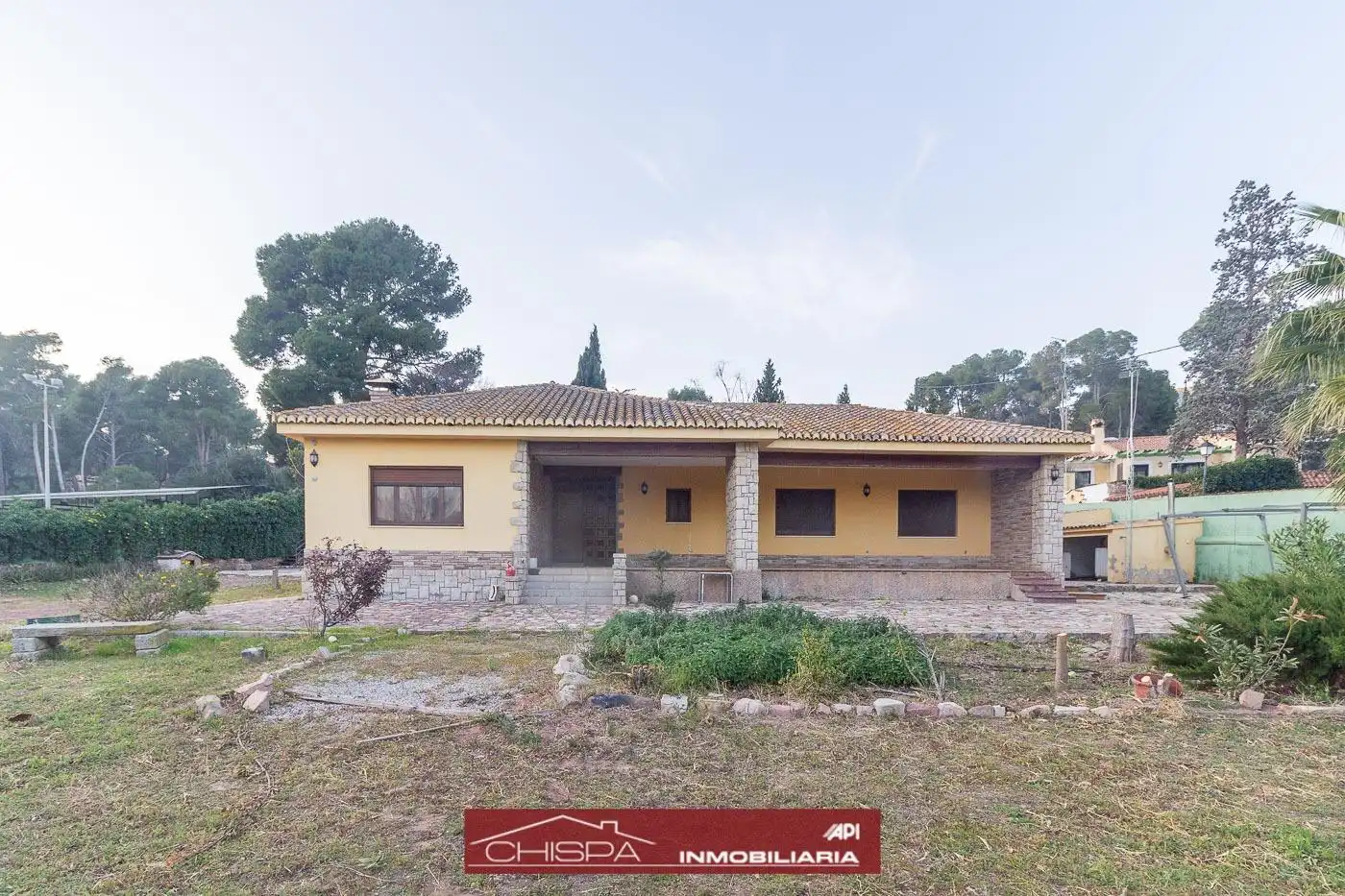 Vista exterior de Casa o xalet en venda en Náquera amb Aire condicionat, Jardí privat i Terrassa