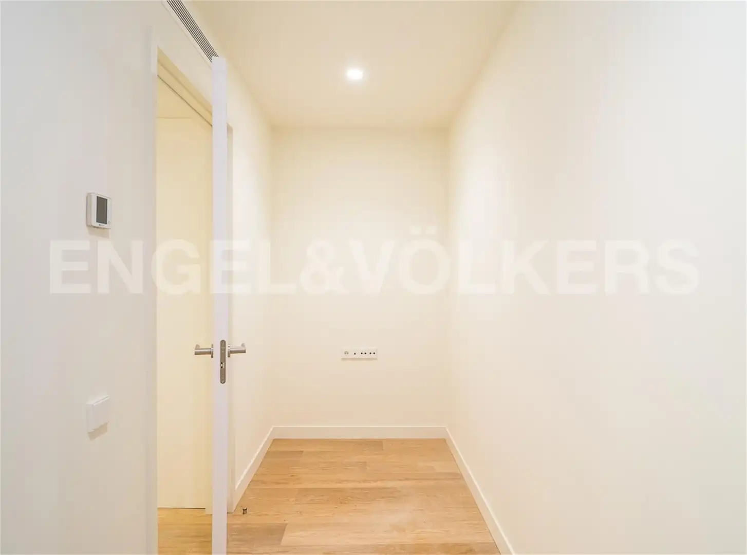 Planta baja en venta en Dreta de l'Eixample