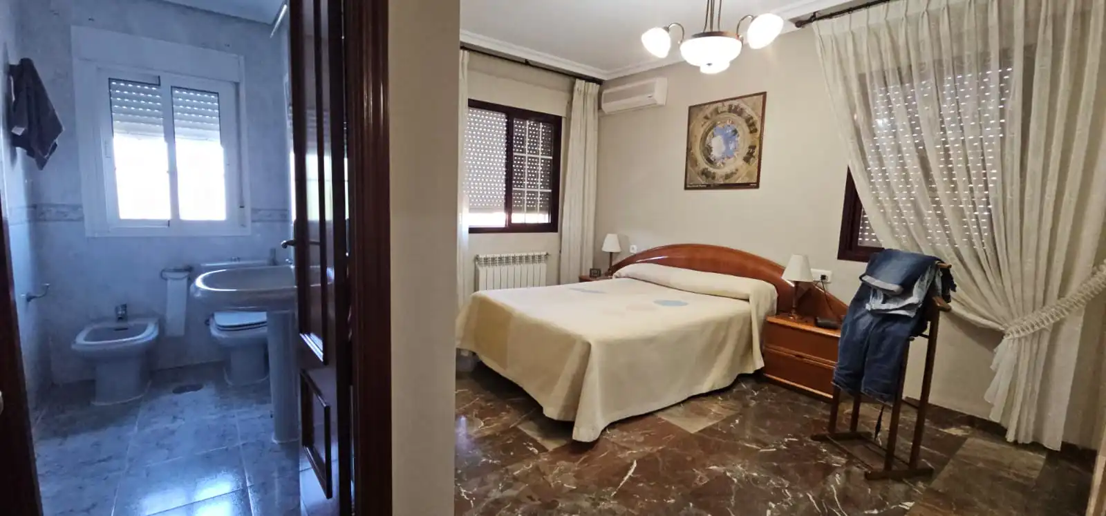 Dormitori de Casa o xalet en venda en Puertollano amb Aire condicionat, Calefacció i Jardí privat