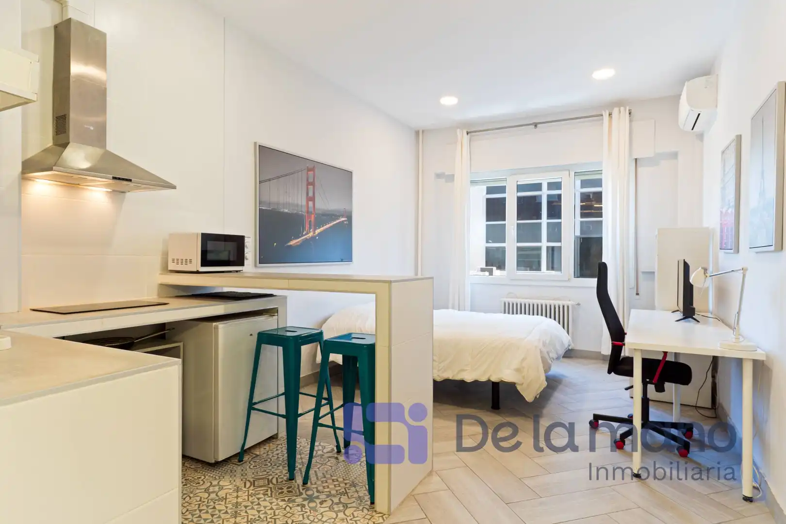 Habitación de Estudio de alquiler en Madrid con Aire acondicionado, Calefacción y Amueblado