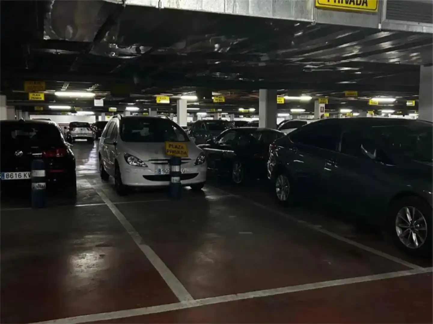 Parkplatz von Garage zum Verkauf in Sevilla