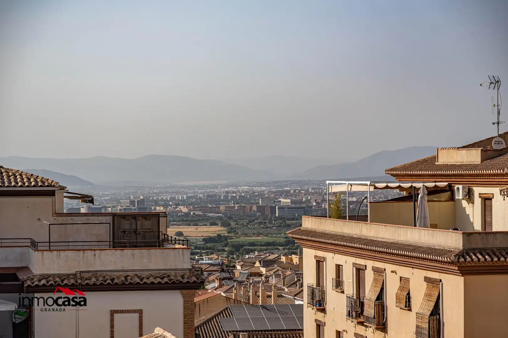 Exterior view of Flat for sale in La Zubia  with Air Conditioner, Terrace and Balcony