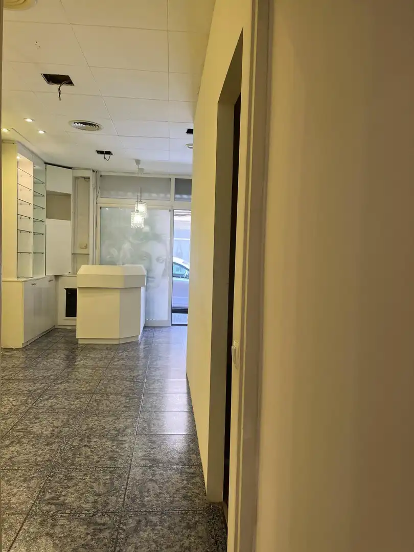 Business premises to rent in Ponent - Set Camins, imagen 12