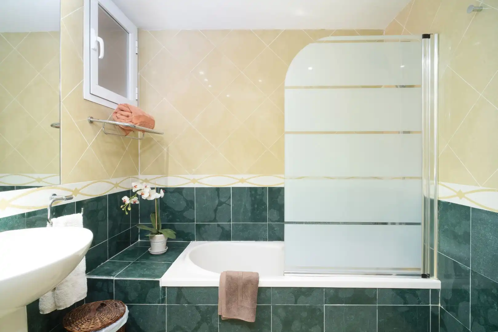 Home with pool for sale in Nueva Andalucía, imagen 19