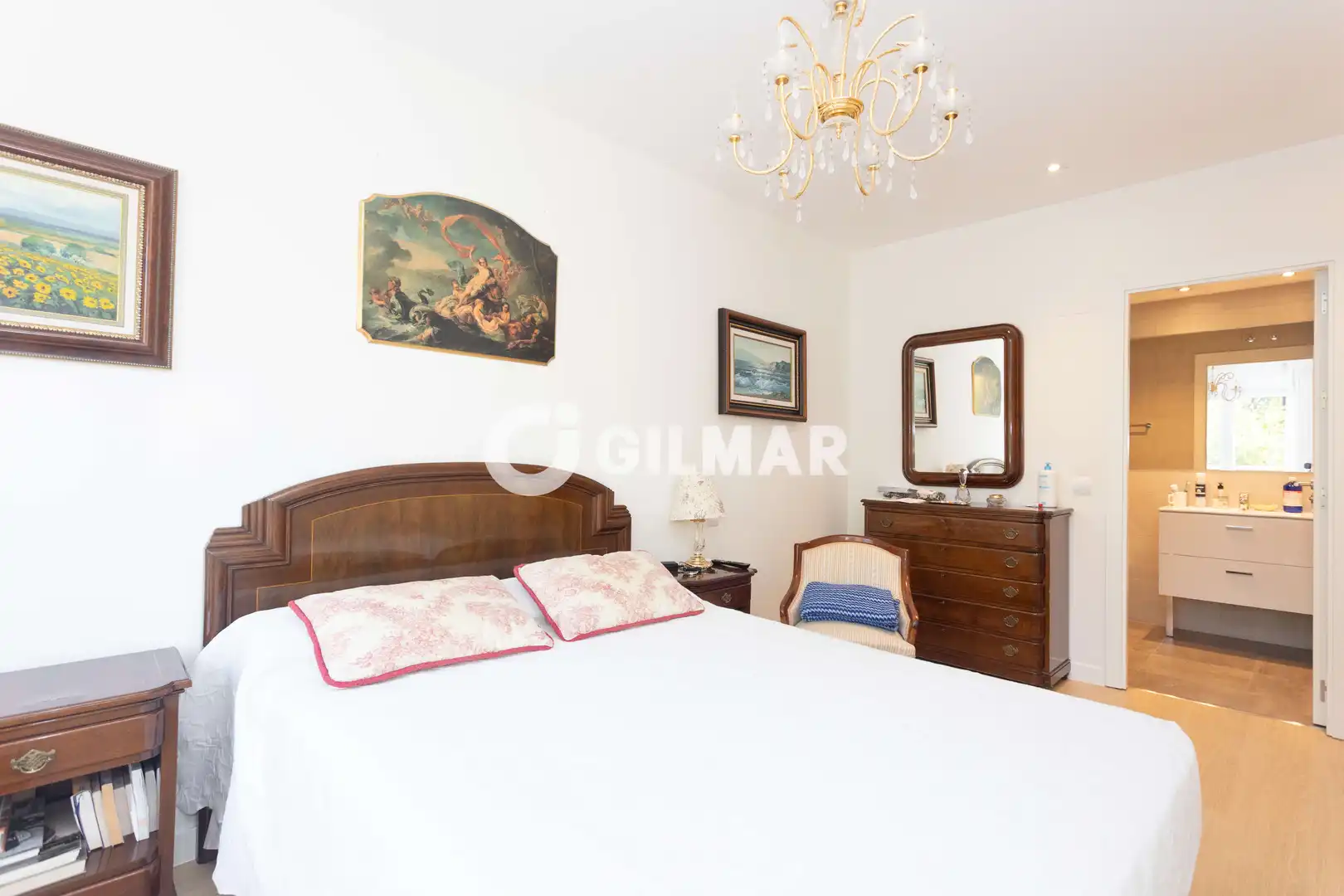 Habitación de Piso en venta en Madrid con Calefacción, Trastero y Piscina