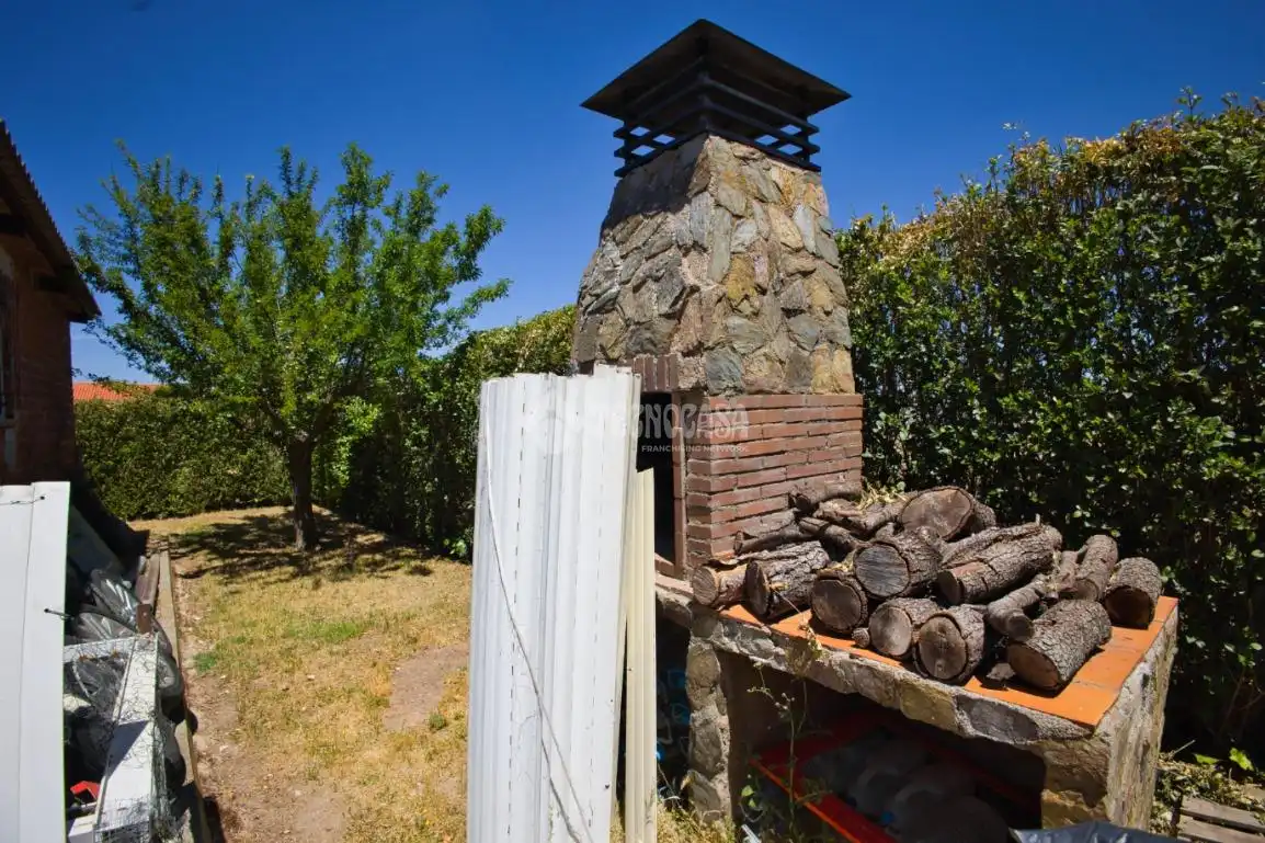 Jardín de Casa o chalet en venta en Calvarrasa de Arriba con Calefacción y Terraza