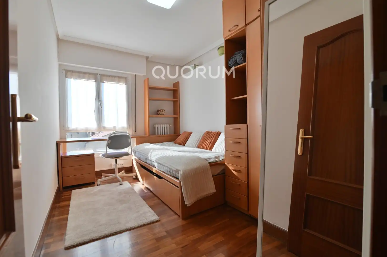 Habitación de Piso de alquiler en Uribarri