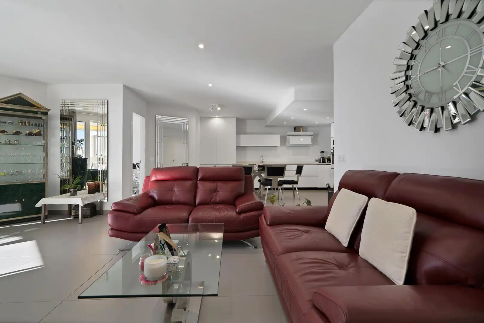 Sala d'estar de Apartament en venda en Marbella amb Calefacció, Terrassa i Piscina comunitària