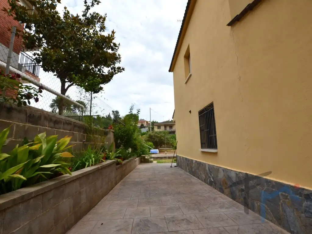 Garden of Houses for sale in Piera