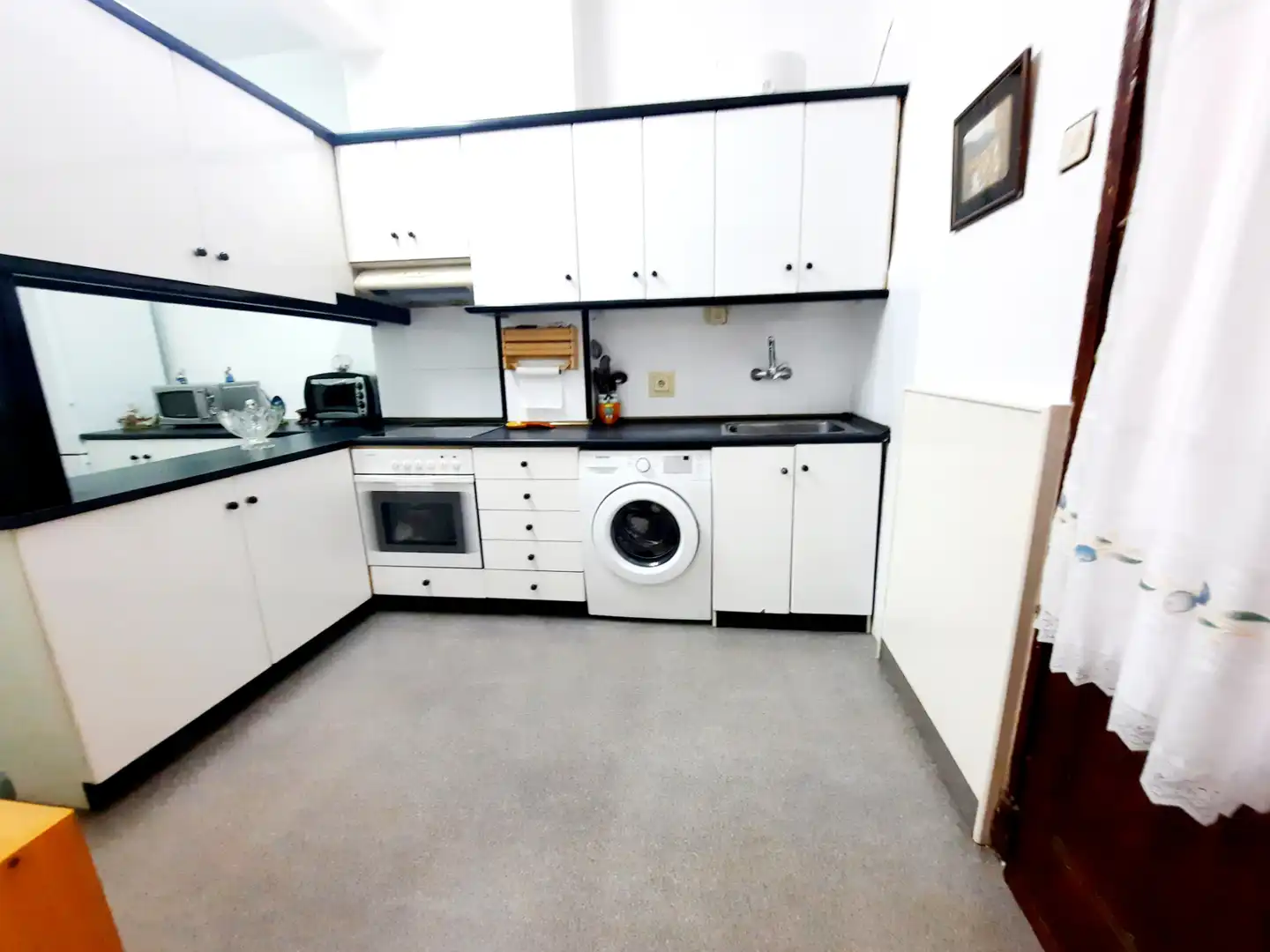 Flat with balcony for sale in Lasesarre, imagen 5
