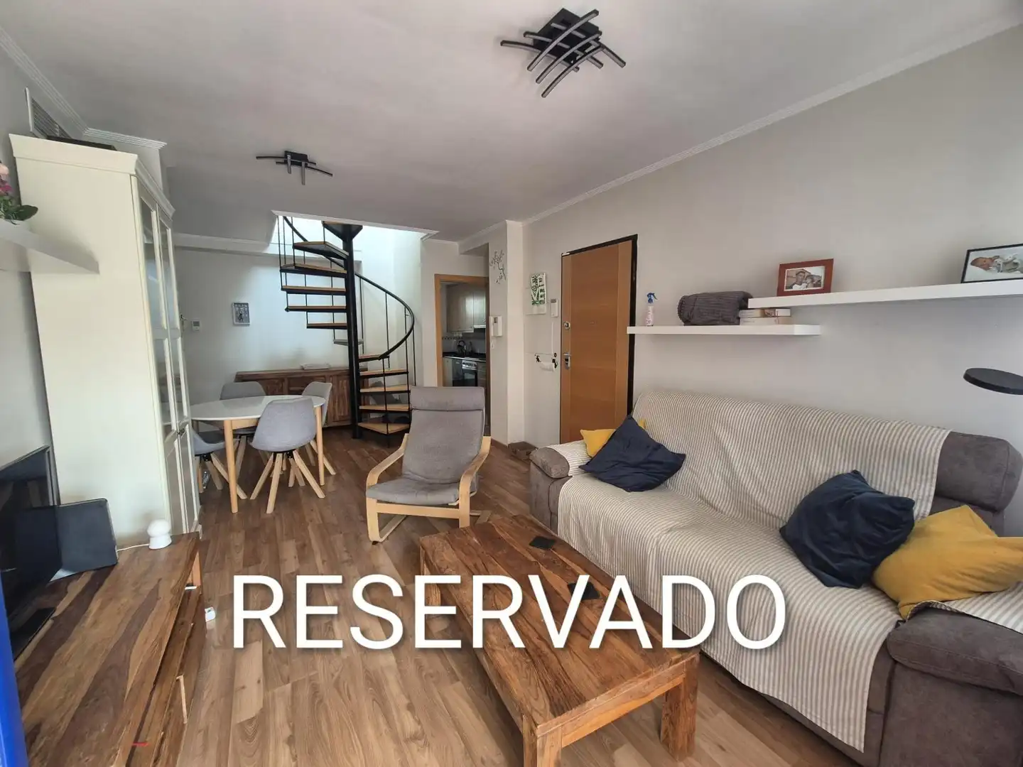 Attique avec terrasse à vendre à Canet d'En Berenguer