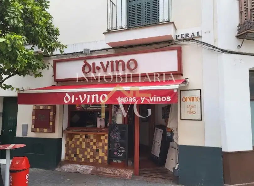 Local comercial en venda a Casco Antiguo