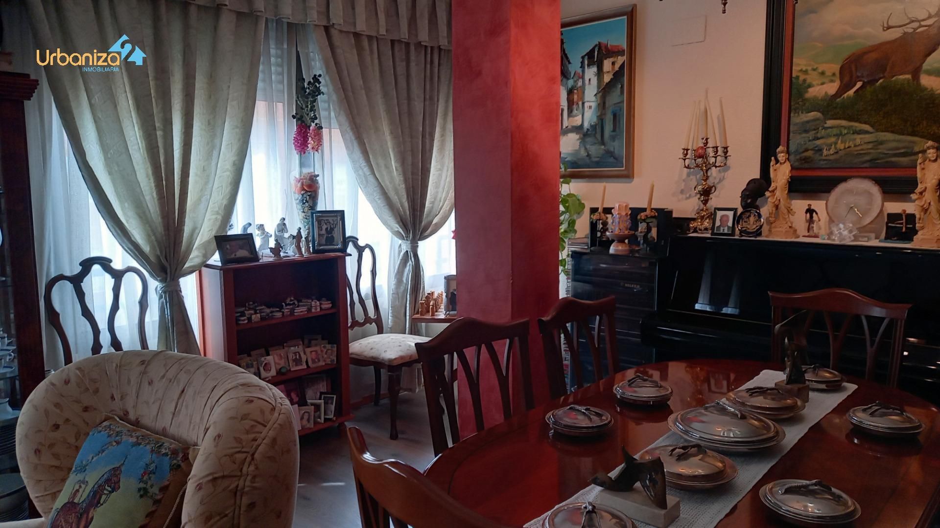 Dining room of Apartment for sale in Badajoz Capital  with Air Conditioner and Heating