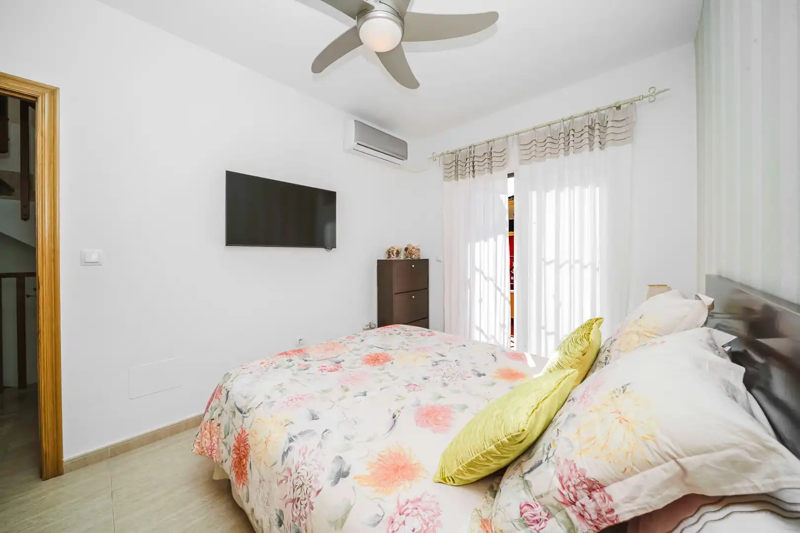 Dormitori de Casa o xalet en venda en Pilar de la Horadada amb Aire condicionat i Terrassa