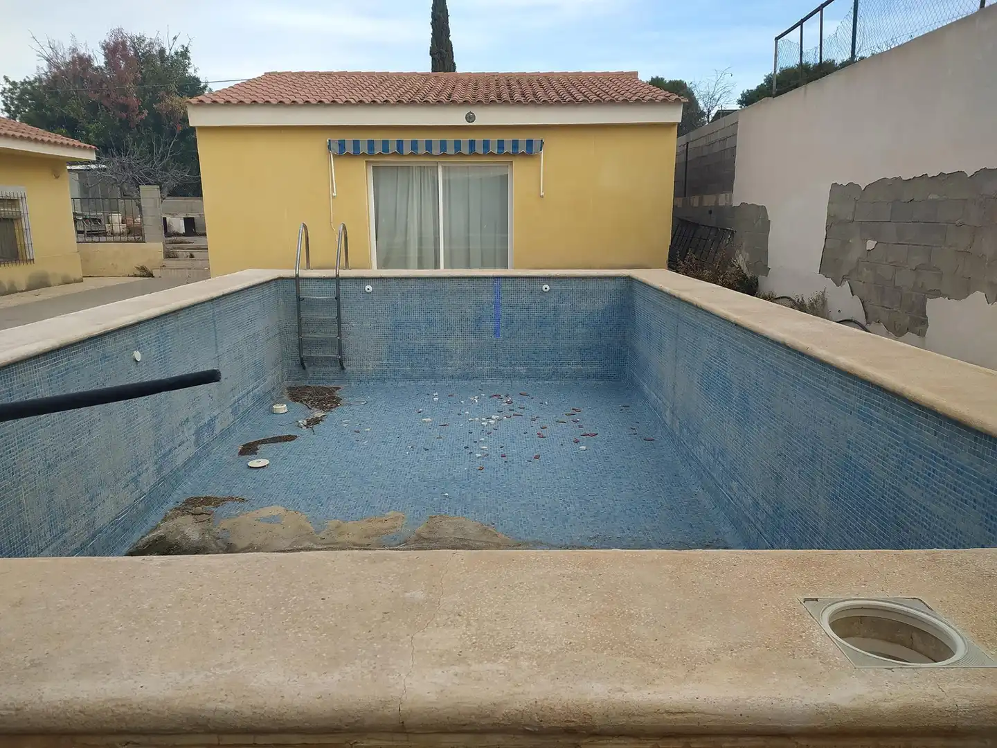 Piscina de Casa o xalet en venda en Alicante / Alacant amb Calefacció, Jardí privat i Terrassa