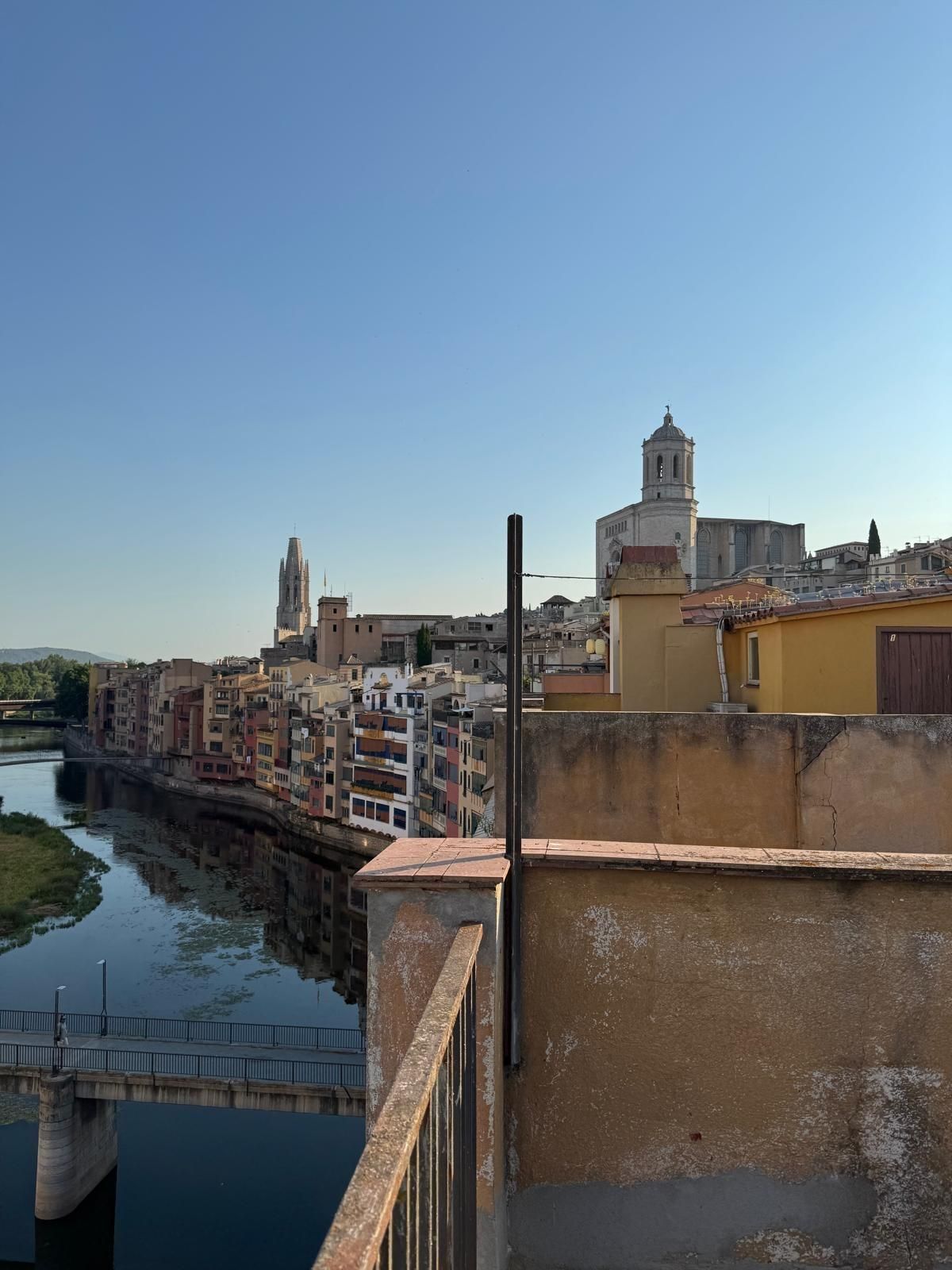 Exterior view of Flat for sale in Girona Capital