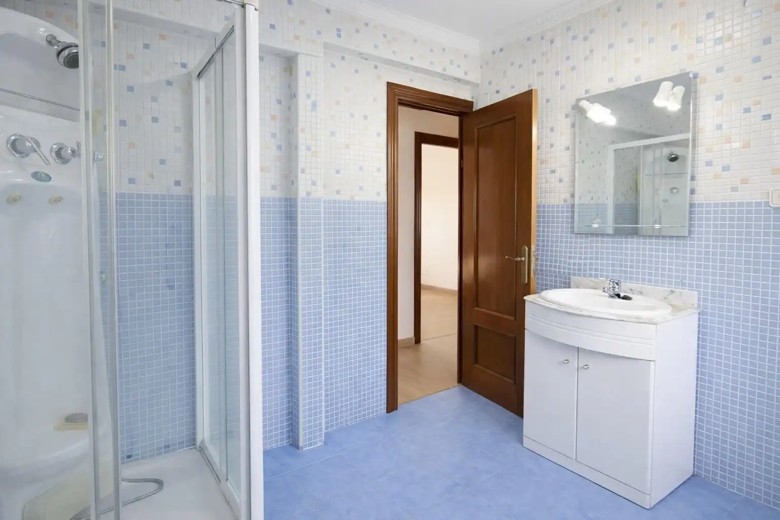 Baño de Casa o chalet en venta en Galapagar con Calefacción y Piscina