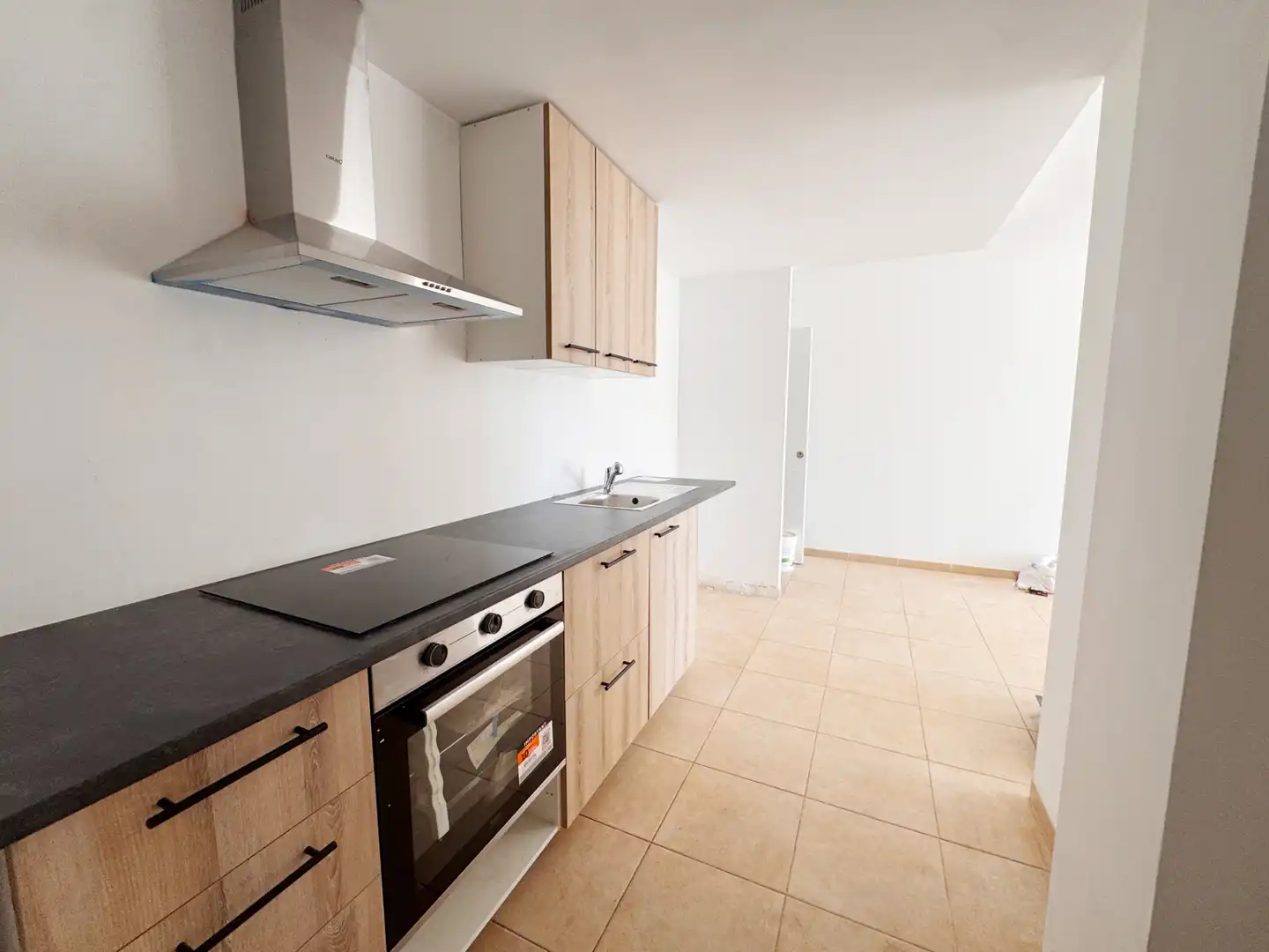 Küche von Wohnung zum Verkauf in Figueres mit Heizung, Privatgarten und Terrasse