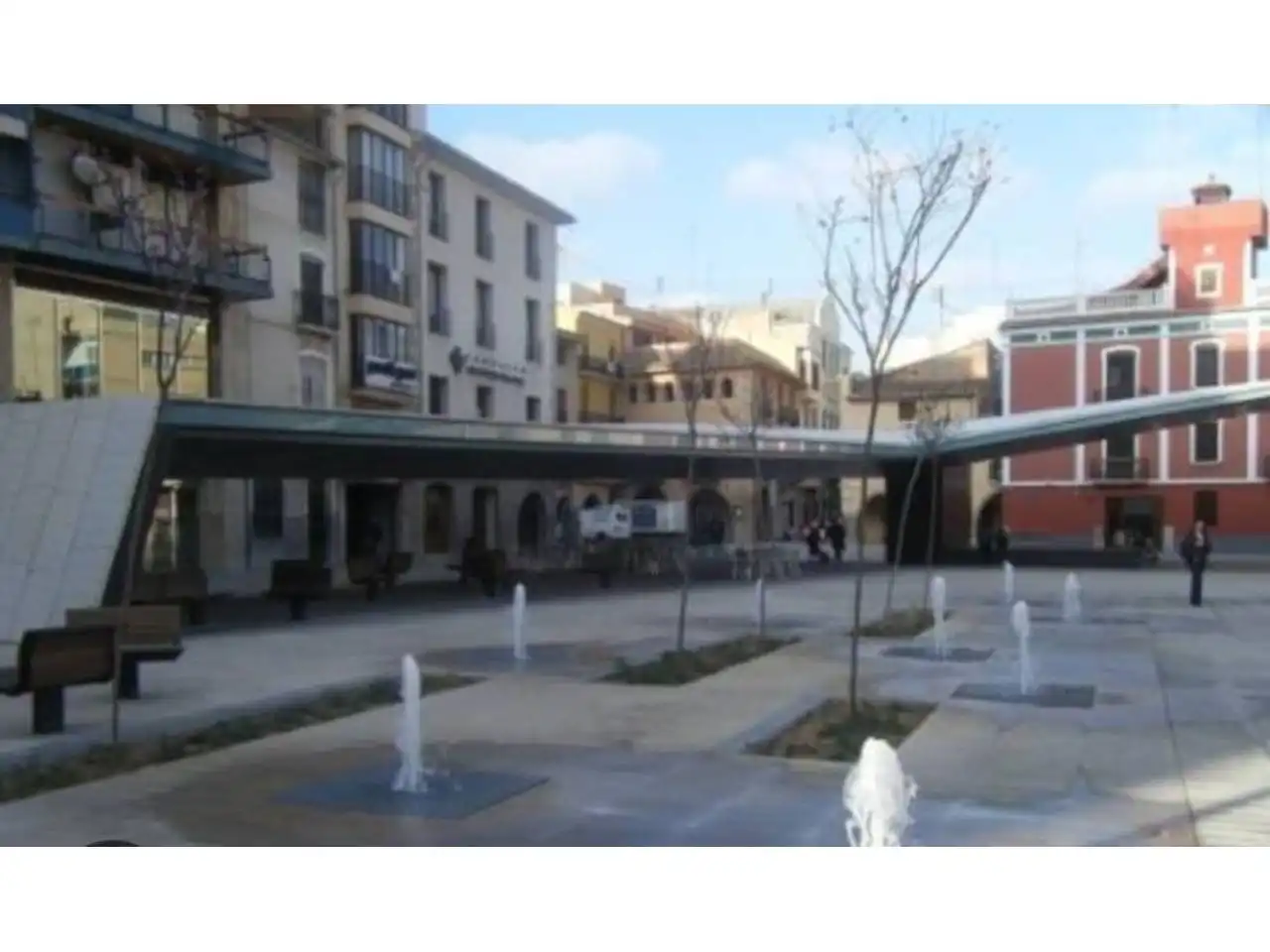 Chalet con jardín en venta en Madrigal