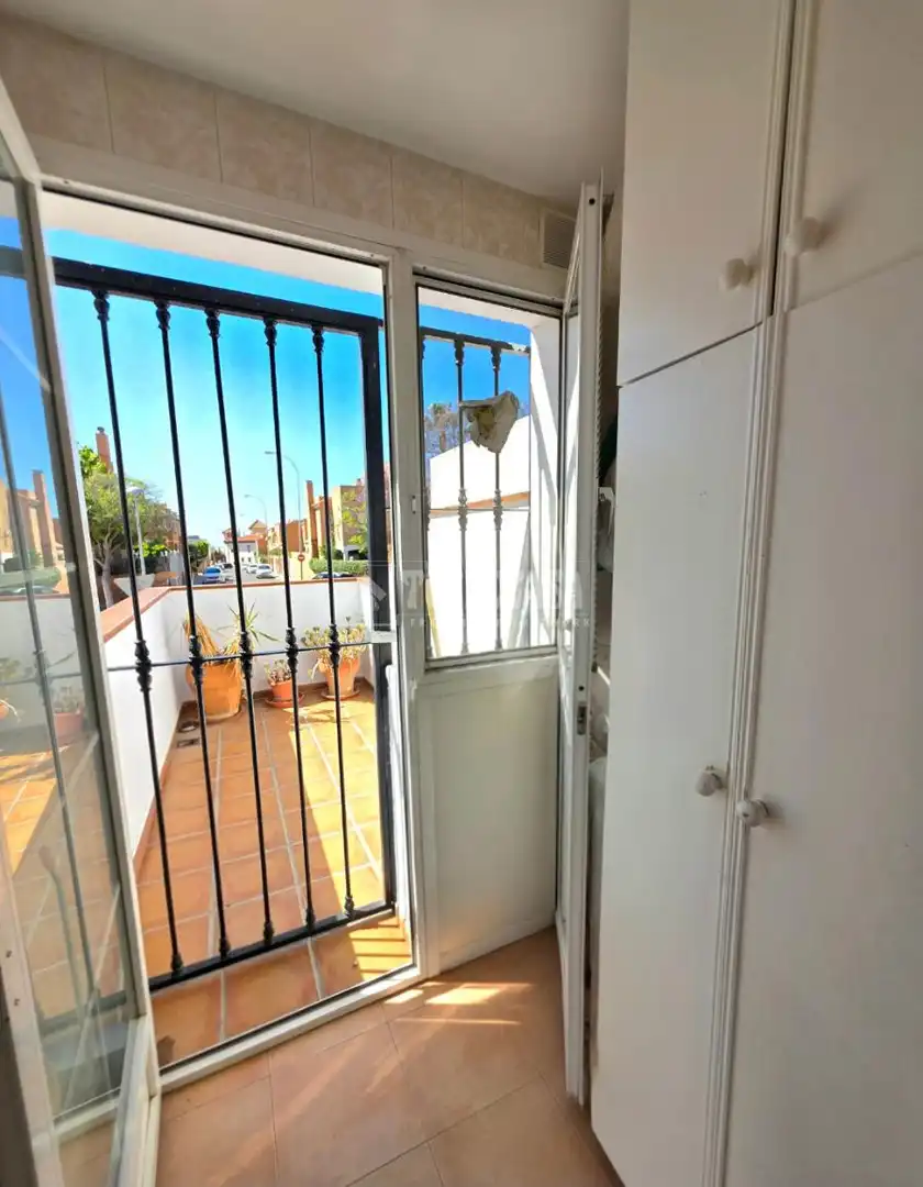 Schlafzimmer von Haus oder Chalet zum Verkauf in Almería mit Klimaanlage, Privatgarten und Terrasse