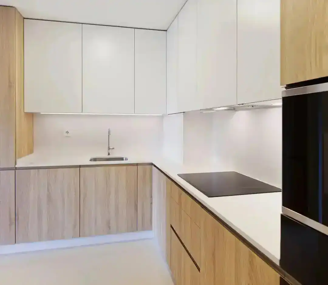 Cuina de Dúplex de lloguer en A Coruña Capital  amb Calefacció, Forn i Microones