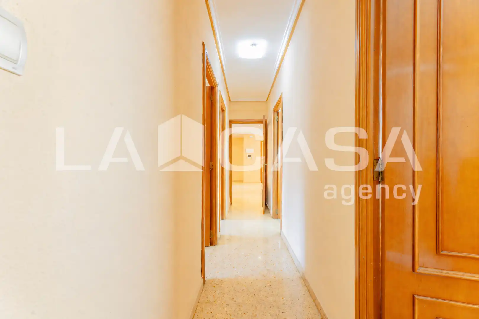 Piso en venta en Valencia con Balcón