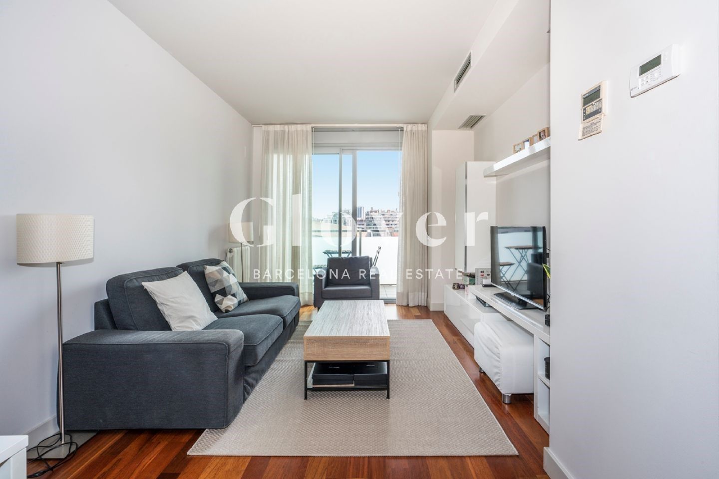 Living room of Flat to rent in  Barcelona Capital  with Air Conditioner, Heating and Storage room