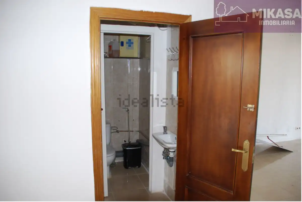 Badezimmer von Geschaftsraum zum Verkauf in Móstoles