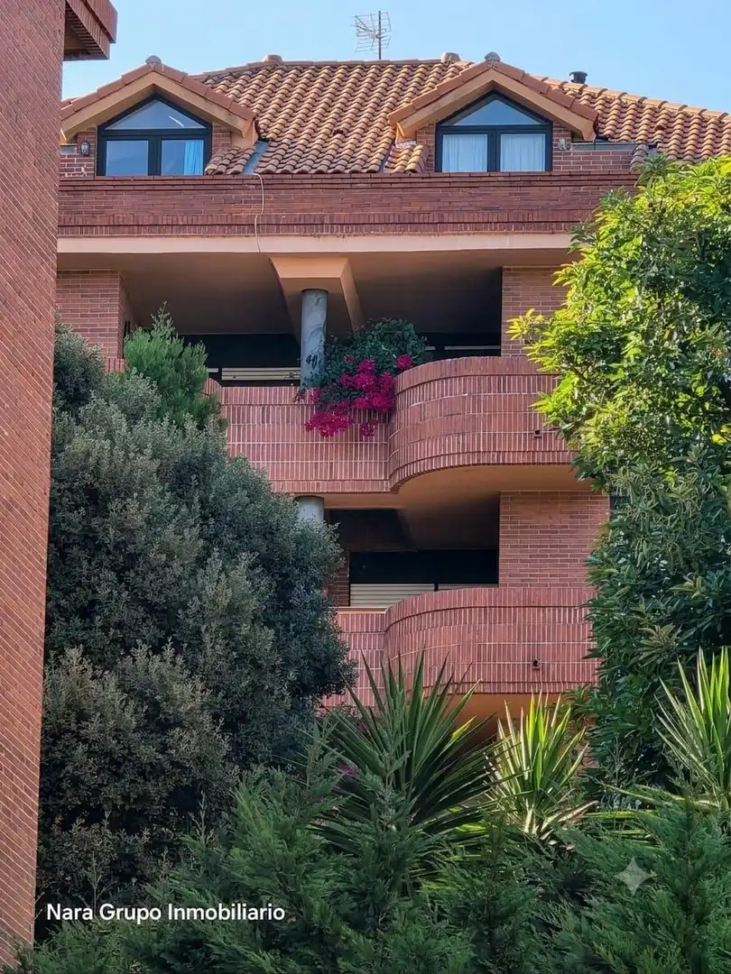 Außenansicht von Wohnung zum Verkauf in Santander mit Heizung, Privatgarten und Parkett