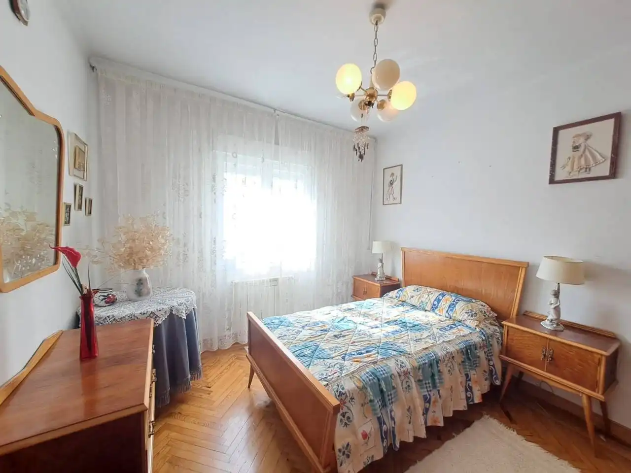 Habitación de Piso en venta en Burgos con Calefacción y Trastero