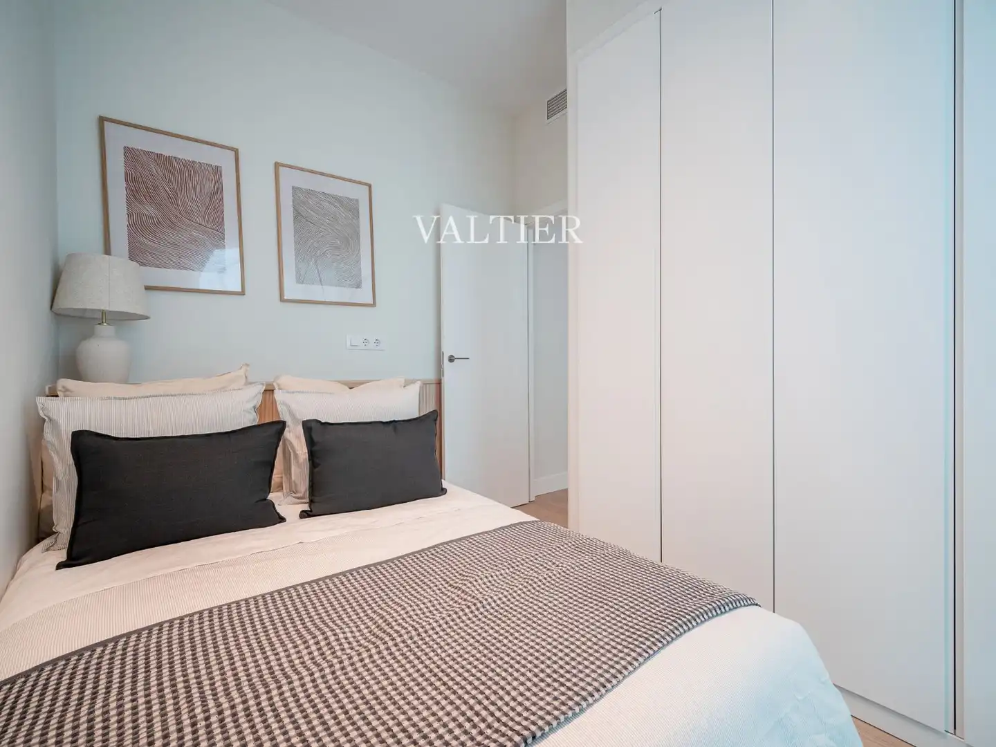 Schlafzimmer von Wohnung zur Miete in Madrid mit Klimaanlage, Heizung und Möbliert
