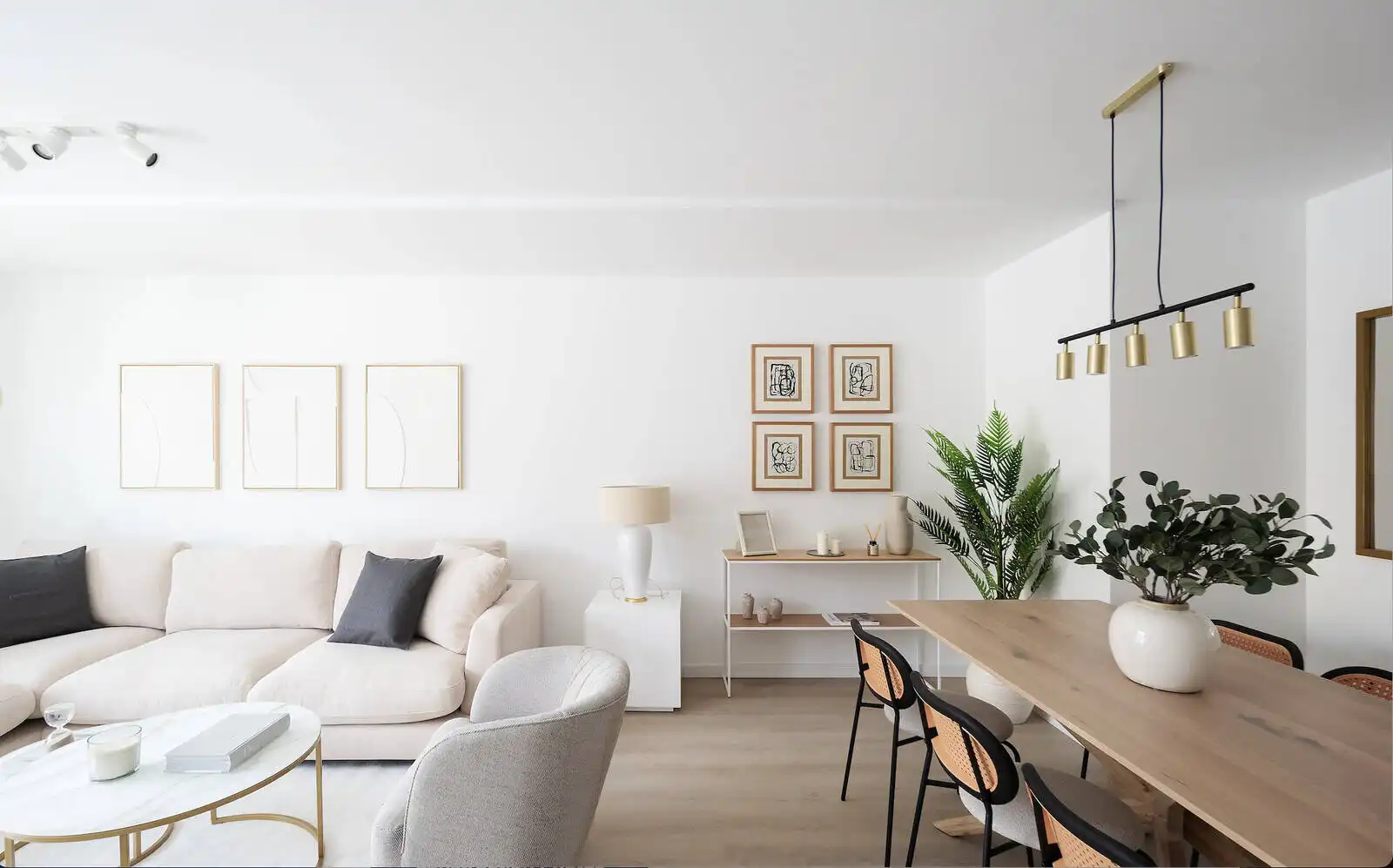 Sala d'estar de Apartament en venda en Terrassa amb Aire condicionat, Terrassa i Traster
