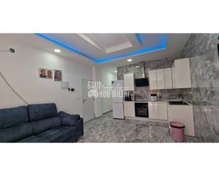 Living room of Flat for sale in  Valencia Capital  with Air Conditioner, Furnished and Balcony